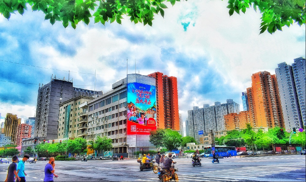 山西太原亲贤街气象LED应援大屏